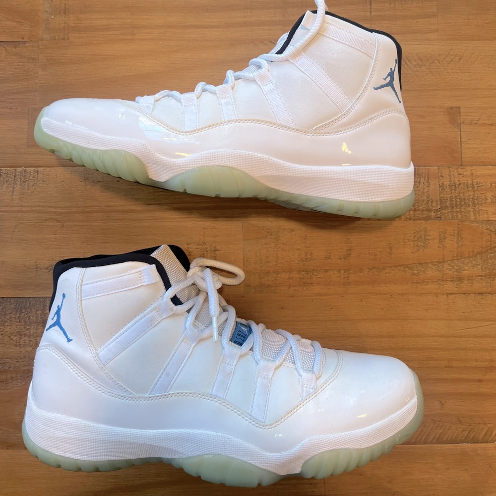 Jordan 11 Carolina